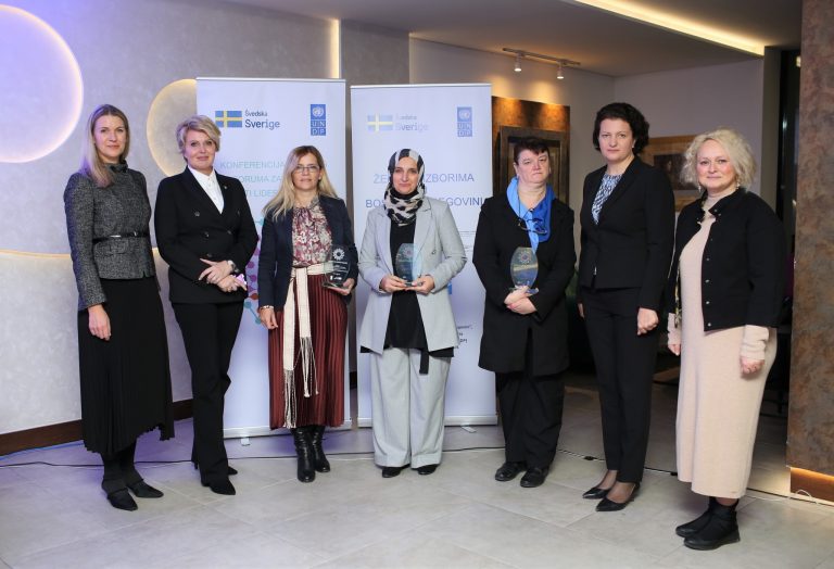 Nagrada „Liderke za razvoj“  